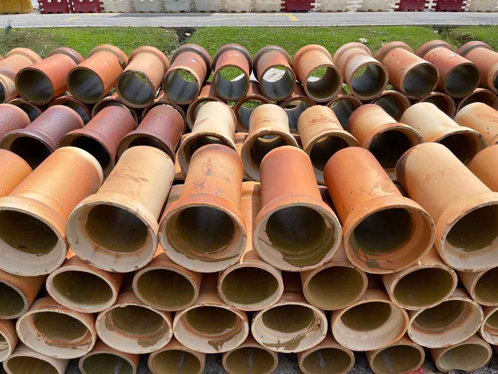 clay pipe
