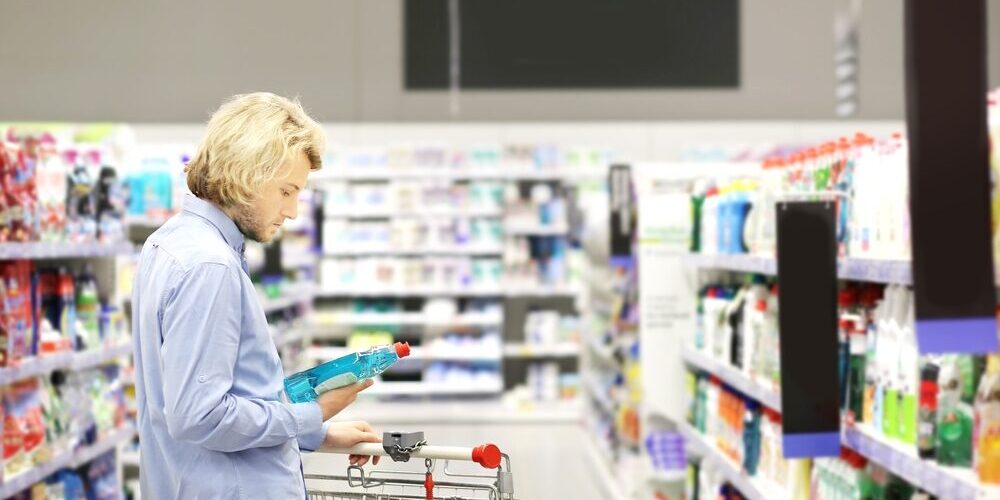 customer choosing cleaning products