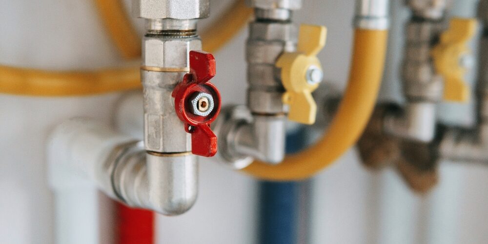 Water heater gas valve
